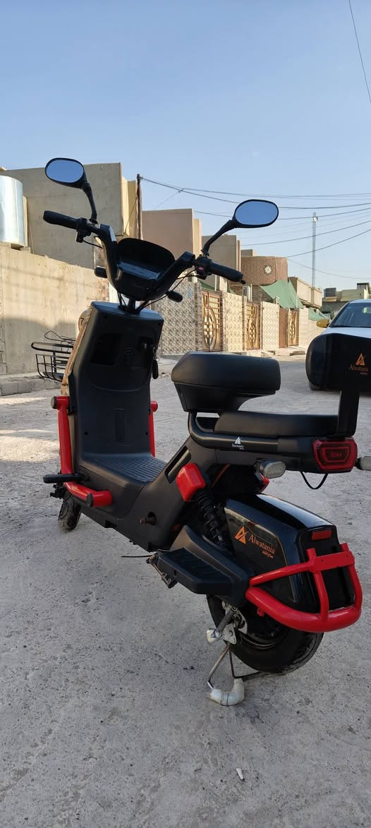 موطور شحن للبيع حجم 16 خمس بطريات السرعة 45 كلشي مابي النظافه فول السعر 240 التواصل على هذا الرقم***********
