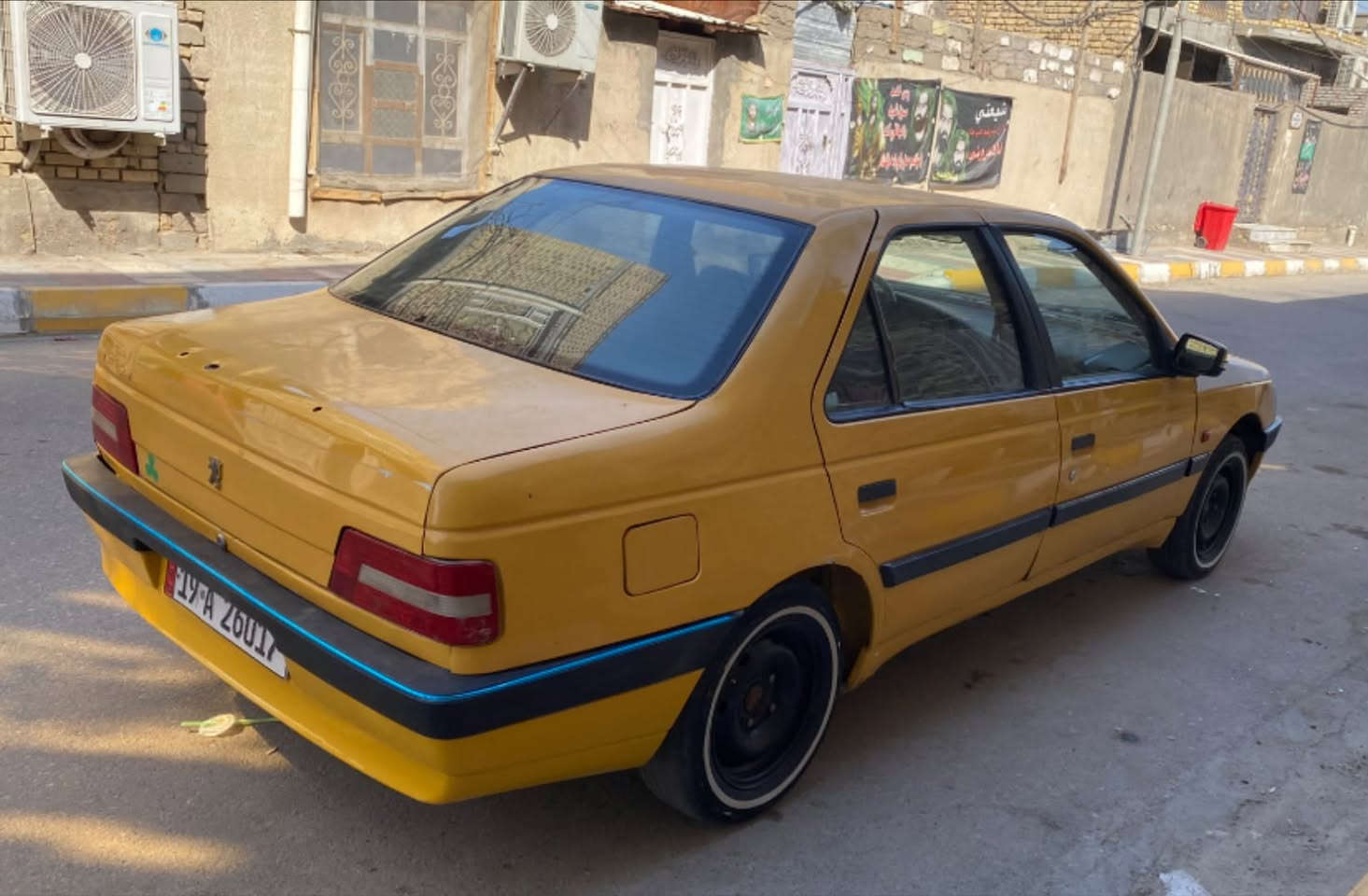 العنوان ناصريه مركز 

بيجو 405 مديل 2016 رقم كربلاء الجديد مصفره هيئه وغرامه مداور ثاني يوم وبنفس اللحضه ( كفاله مكينه وكير وحداديه وتبريد كهربائيات كلها شغاله السياره شغل وطلع لاربيل ) 
////////////
السعر ب35 وبيها مجال حك الجيه 

***********
