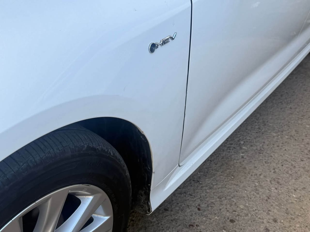سلام عليكم
كورلا هايبرد ٢٠٢٥ ماشية ٤٠ فول مواصفات بيها بارد قليل بلجاملغ اليسرى مكانها بغداد سعرها ١٥٠

*********** 

يوجد واتساب

