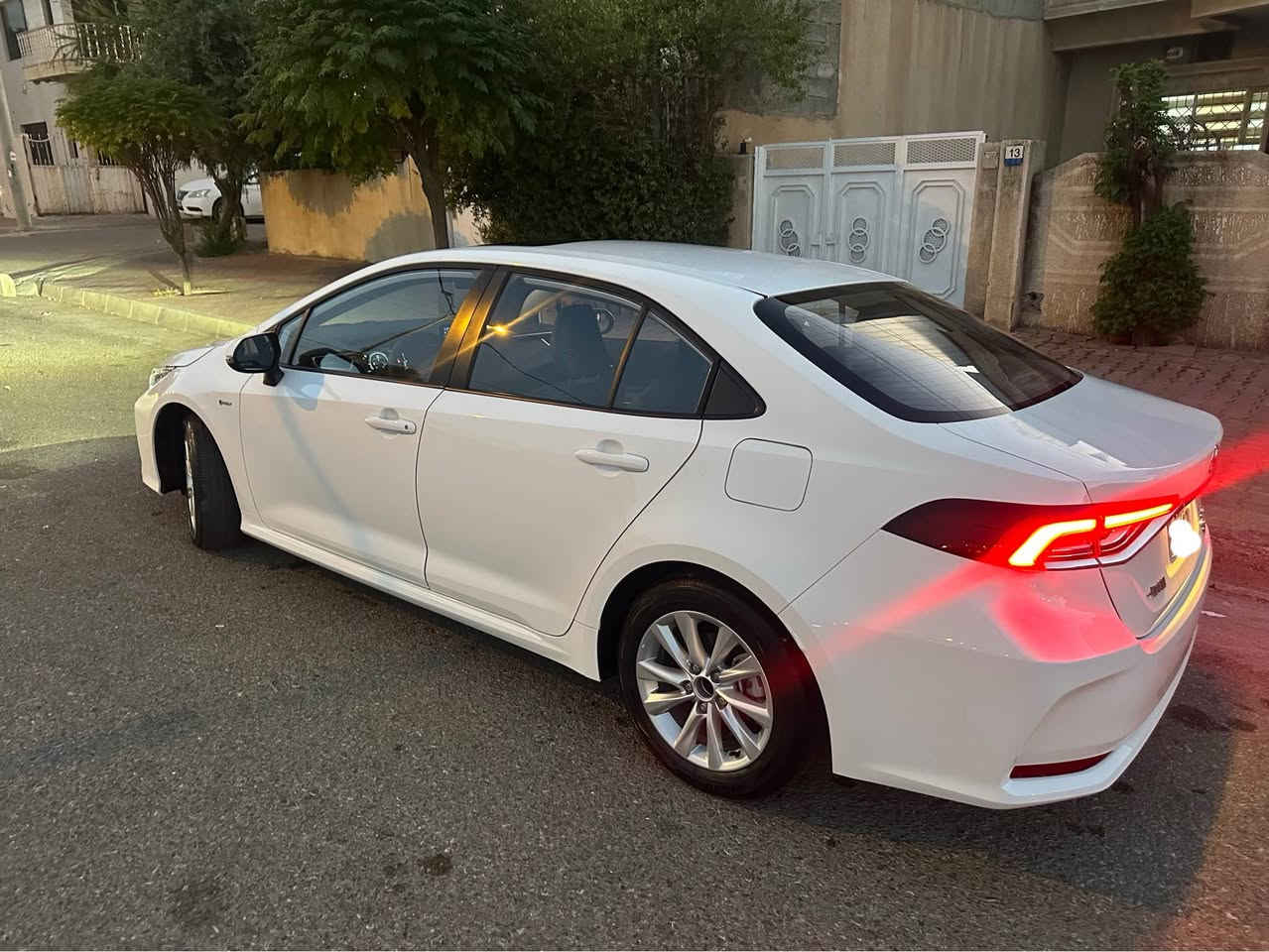 Corolla HEV 2025 
کرولا هایبرد ٢٠٢٥ 
١٤٠٠٠کم ڕۆشتووە
کوشن جلد و سلاید 
زۆو تازەیە 
بێ بۆیاخ و سارد و شوخت  
سلیمانی
*********** السليمانية, العراق
