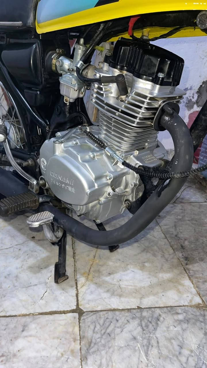 نامه شلامجه مكينه ما مفتوحه عوزه بس الايت أمامي دراجه كلش نضيفه سعر ٥٥٠ وبيها مجال للشراي***********
