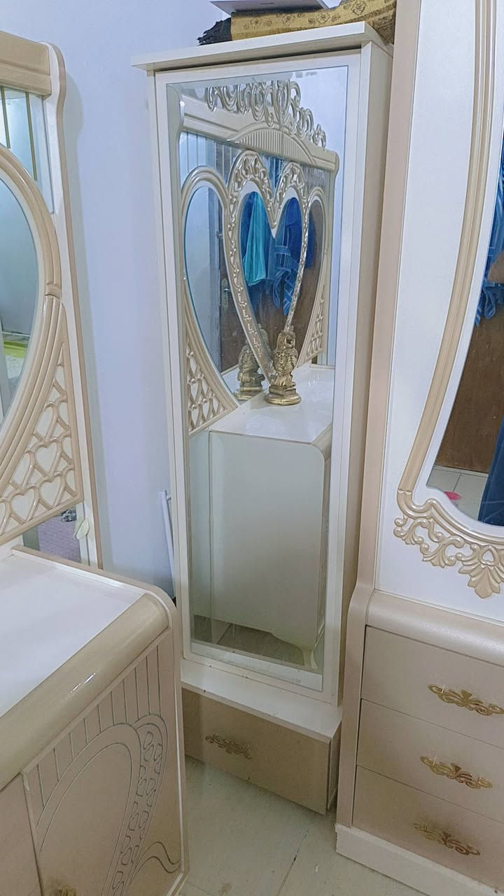 ٩ قطع • قلب حب • بيج فاتح