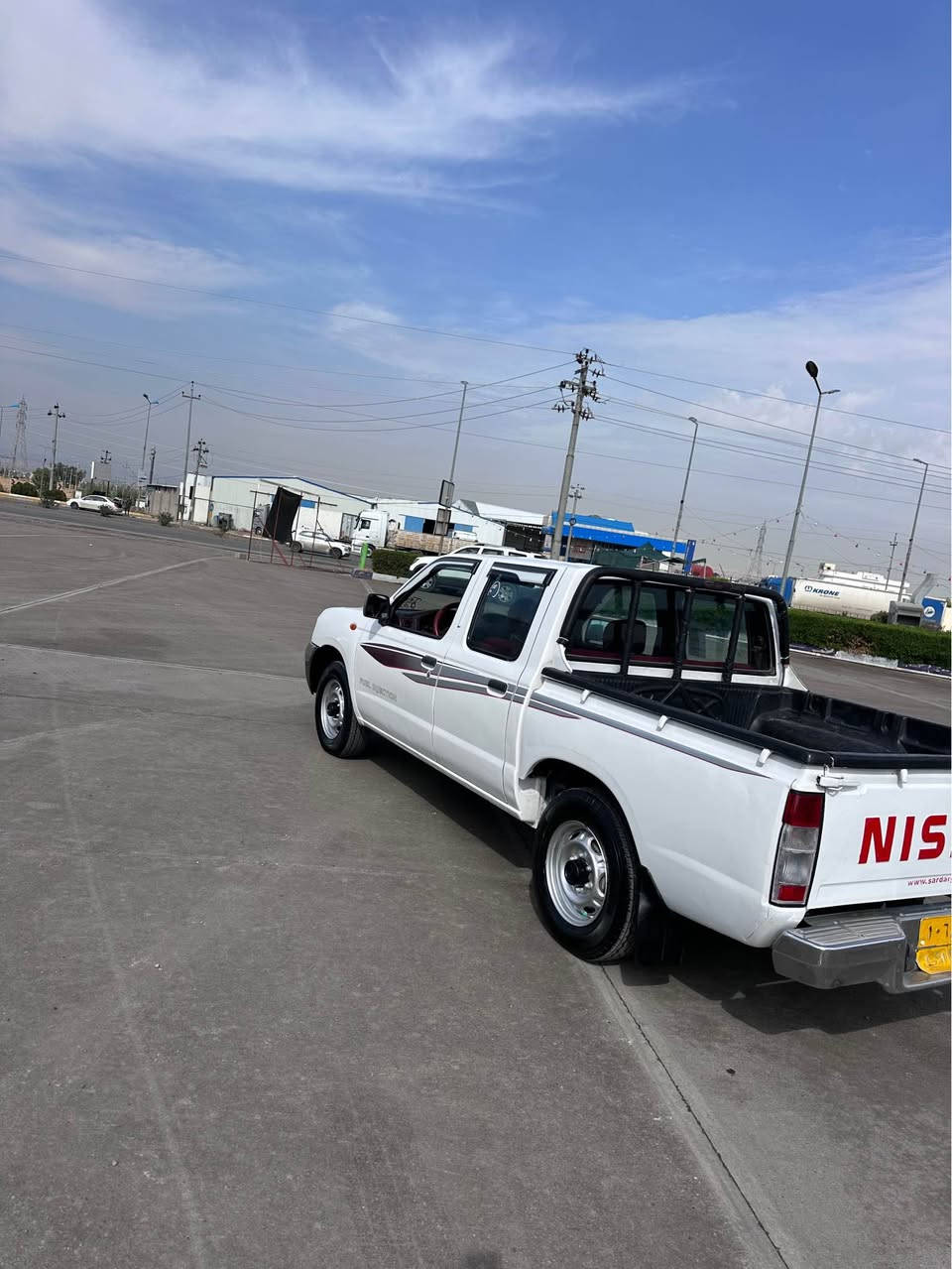 نيسان • ٢٠١١ • مالك واحد