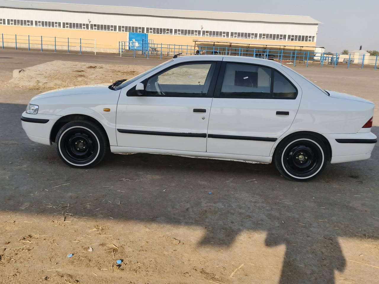 السلام عليكم سياره سمند موديل ١١ مكفولة من كل شيء حداديه وتبريد وتايرات ولا تنقيص ولا تبخير رقم واسط السعر ٤٣ ورقه وبيها مجال بسيط ومامتواجد ع الفيس وهذ رقم راعيها ***********
