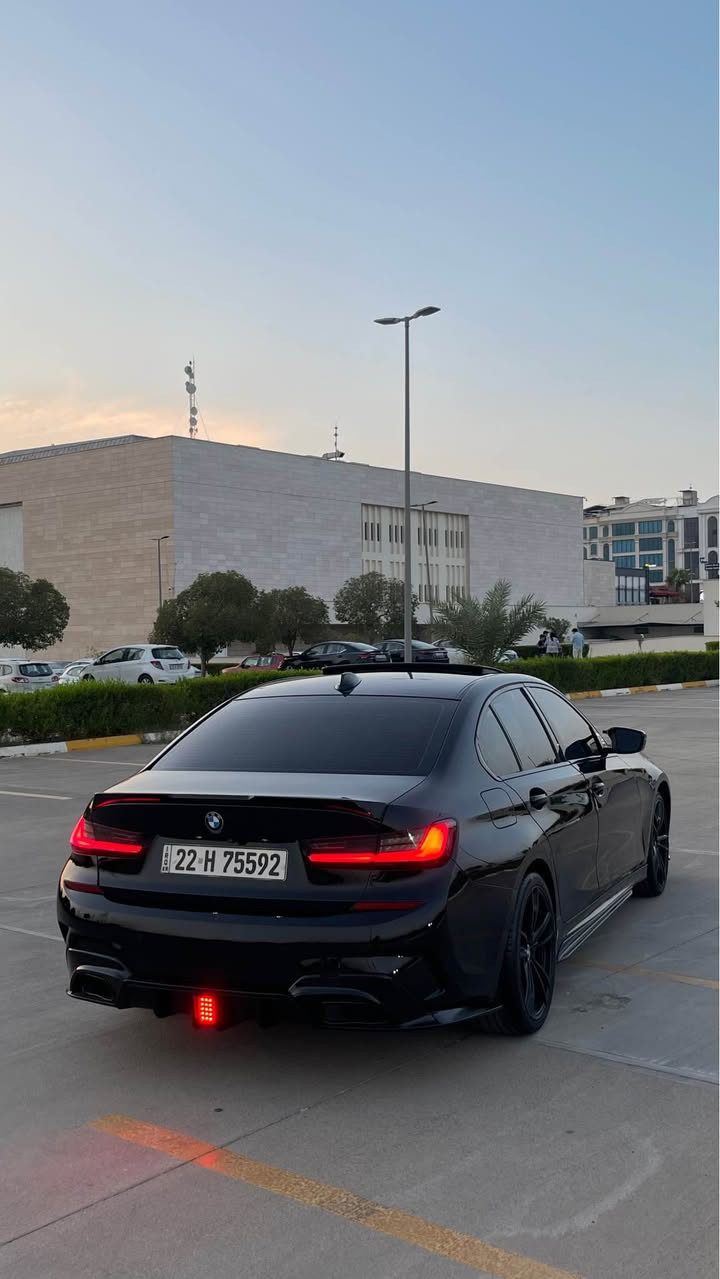 ـbmw: 330i S drive
مۆدێل:٢٠٢٠
ماسەفات: luxury
کامل: kit M package
٨٤٠٠٠میل رۆیشتیە 
مەکینە و گێر و کارەبای بەشەرت 
بێ دەحمە دوو پارچەی بەخەی ئەمریکایە و
دوو pdr گچکەی هەیە 
نرخ: ٢٢٤ 💵 مەجەل
واساپ *********** أربيل, العراق

نص مكتوب في الصور:
- 9:38 LTE 69 fax.vin Hide: 3MW5R1J07L8B24189 Total 31174 mi