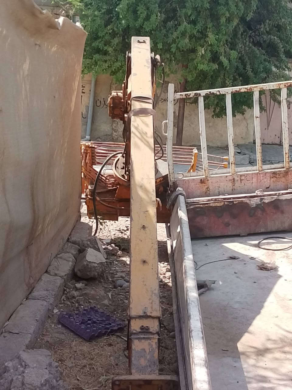 السلام عليكم جهاز وايركرين اوربي ما مشغول بل عراق
ما بي كسر أو فط جب نضيف  طنين 2و600و30 سلايتين 2 للتواصل الرقم 
***********
***********

