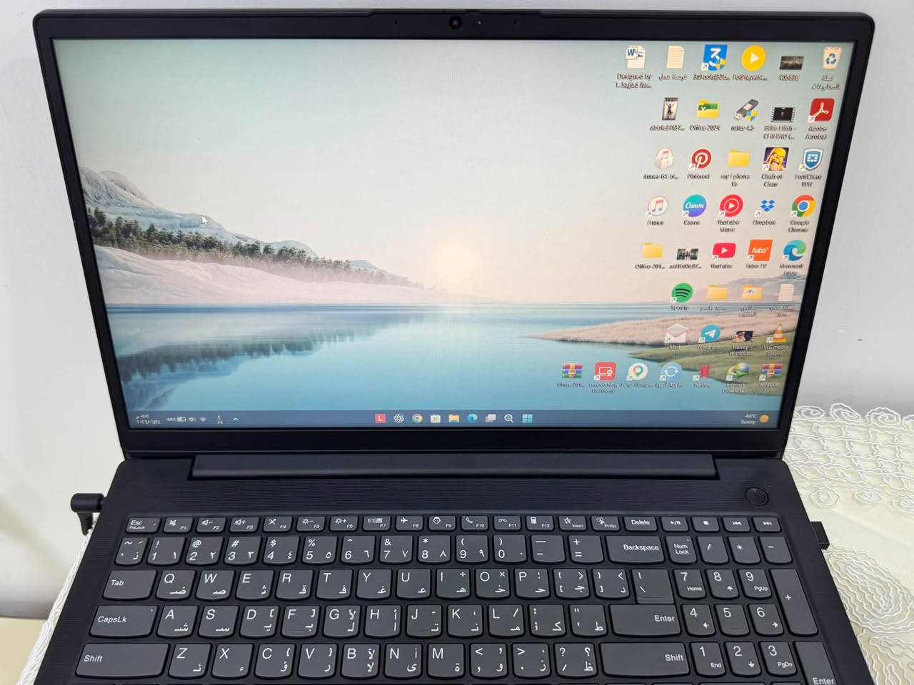 💻 لابتوب LENOVO V15 G4 RU
جيل 13 

مستعمل شهر واحد فقط 
نظافة 100% 
شرط الفحص والاسترجاع 

المواصفات:
المعالج: Core i5-13420H
الرام: 8GB قابلة للتطوير 
الهارد: 512GB SSD قابل للتطوير

دورات الشحن 27 مرة فقط 
وبقية التفاصيل كما موضح امامك بالصور .. 

الملحقات :
كارتون الجهاز 
 ماوس وايرلس
الشاحن الأصلي

فحص كامل قبل الدفع والاستلام

📍 الموقع : ذي قار مركز

📱 للتواصل واتساب او اتصال: 
 ***********
او تفضل عالخاص . 

💰 السعر: 650 الف فقط مع مجال بسيط

نص مكتوب في الصور:
- 56%
- العثور على إعداد
- النظام ، حول
- المعالج
- 13th Gen Intel(R)
- Core(TM) i5-13420H
- 2.10 GHz
- ذاكرة RAM المثبتة
- ١٦,٠ غيغابايت
- السرعة: ٣٢٠٠ MT/s
- بطاقة الرسومات
- 128 MB
- Intel(R) UHD Graphics
- مساحة التخزين
- 477 GB
- تم استخدام ۳۷۸ GB من ٤۷۷ GB
- إعادة تسمية هذا الكمبيوتر
- Sajjad-Algburi
- 83A1
- نسخ
- معلومات الجهاز
- اسم الجهاز Sajjad-Algburi
- المعالج 13th Gen Intel(R) Core(TM) i5-13420H (2.10 GHz)
- ذاكرة RAM المثبتة ١٦,٠ غيغابايت (١٥,٧ غيغابايت مستخدم)
- بطاقة الرسومات Intel(R) UHD Graphics (128 ميغابايت)
- مساحة التخزين تم استخدام ۳۷۸ GB من ٤۷۷ GB
- معرف الجهاز 4741DA27-C465-464C-8FA2-148BBAB08B26
- معرّف المنتج 00330-80000-00000-AA417
- نوع النظام نظام تشغيل بإصدار ٦٤ بت، ومعالج يستند إلى x64
- القلم واللمس لا يتوفر إدخال باللمس أو بالقلم لجهاز العرض هذا
- ارتباطات ذات صلة المجال أو قاعدة المعارف حماية النظام إعدادات النظام المتقدمة
- معلومات Windows
- سلامة البطارية
- 37.31 Wh :سعة الشحنة الكاملة
- 27.43 Wh :الشحنة الحالية
- 38.00 Wh :سعة التصميم الأصلية
- 39°C / 102.2°F :درجة الحرارة
- لمحة سريعة
- تجديد
- عرض الكل
- الشحنة الحالية
- جار الشحن (74%)
- جيدة
- مقارنة سعة الشحنة الكاملة
- السعة (100% السعة الأصلية) 98%
- دورات الشحن المتراكمة
- 27
- التركيبة الكيميائية للبطارية
- قابلة لإعادة الشحن (Li-ion) بطارية ليثيوم أيون
- محول الطاقة
- موصول بالطاقة
- الشاشة والنوم