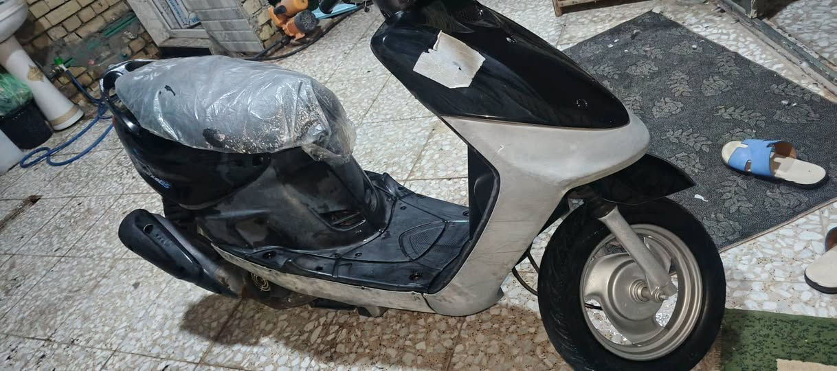 السلام عليكم دراجه ماكس منغولي
مكينه ما مفتوحه 
بغداد بلديات
السعر ٥٢٥ وبيها مجال
نقص جبنه فقط سعره ١٠ تلاف

***********
