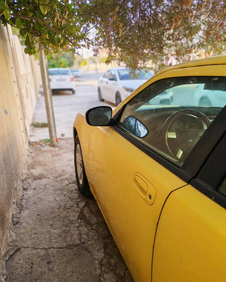 السلام عليكم
جارجر ٢٠٠٩

سياره مكينة كير شرط 

مكينة جديده 

السياره مكفوله بيها بس هاي الطخه الي وره باب السايق

والسياره خير من الله 

السياره رقم ديالى 

تبريد ثلج 🧊 

اربع تايات جدد 

كشنات جدد 

السعر ٨٠ وبيها مجال 

الرقم ***********

 ***********
