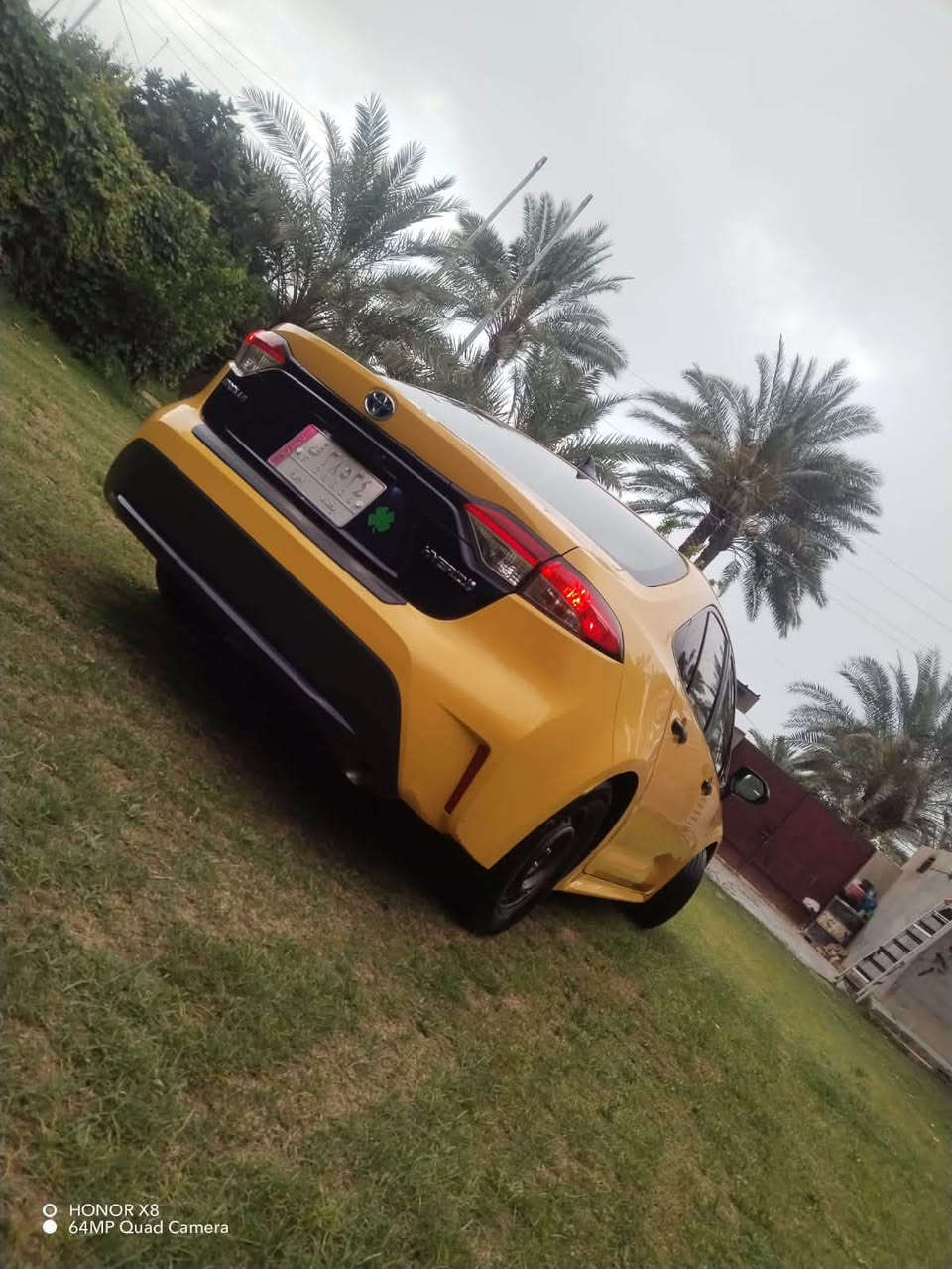 سلام عليكم كورلا ٢٢ هايبرد وارد أمريكي مو صيني  ماشيه 89 حادثها جاملغات ثنين مبدلات  وصارت بيها رصعه صغيره بقبق الجنطه الباقي مكفول بنيد نفسه سونارها بل صور تبريد ثلج 🧊 مكينه كير مكفولات صدر امامي خلفي جديد بل كارتون مكينه ١٨٠٠ 
تخم تاير تخم ويل ياباني 
دوشمه عامه سفريات كشنات 
فول تحكم ستيرن جهتين 
تحديد مسار كروز سرعه 
شاشه جبيره كأمره دواره 
شاشه تدعم كار بلي
فول رادارات امامي خلفي جانبي 
ثلاثة انضمة قياده 
اتو هولد 
سايد بريك كهربائي 
شاشه دجتل مو عدادات 
أربع جام كهربائي و اوتو 
لايتات زنون ولدات بل لايت 
باتري جديد وبطارية السياره مكفوله سياره من المستورد علئ أيدي إني دكيتلها ارقام 
سياره كامله كبل للشارع رايدها ١٥٥ وبيها مجال بسمي مكاني بغداد حي الجهاد ***********
