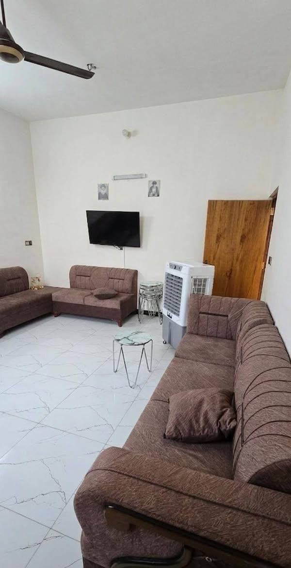 بيت للبيع قرب القريه النفطيه طريق نهروان بسمايه
630 متر  التفاصيل أكثر للاتصال *********** 
سند 35
