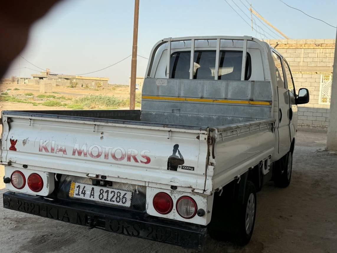 كيا بنكو دبل قماره موديل 2018 رقم بصره حره تحويل ثاني يوم مكفوله كفاله عامه من الضربه والتبديل والصبغ والفتح كتاب الفحص بل منشور مكينه مسكر دبلو كير اوتوماتيك جاهزه مكينه كير حداديه مواصفات شاشه كامره حساسات تحكم استيرن مانع انزلاق وباقي المواصفات المعروفه السعر 127 وبيها مجال للشراي للاستفسار الاتصال على الرقم *********** مكاني ناصريه الشطره, ذي قار
