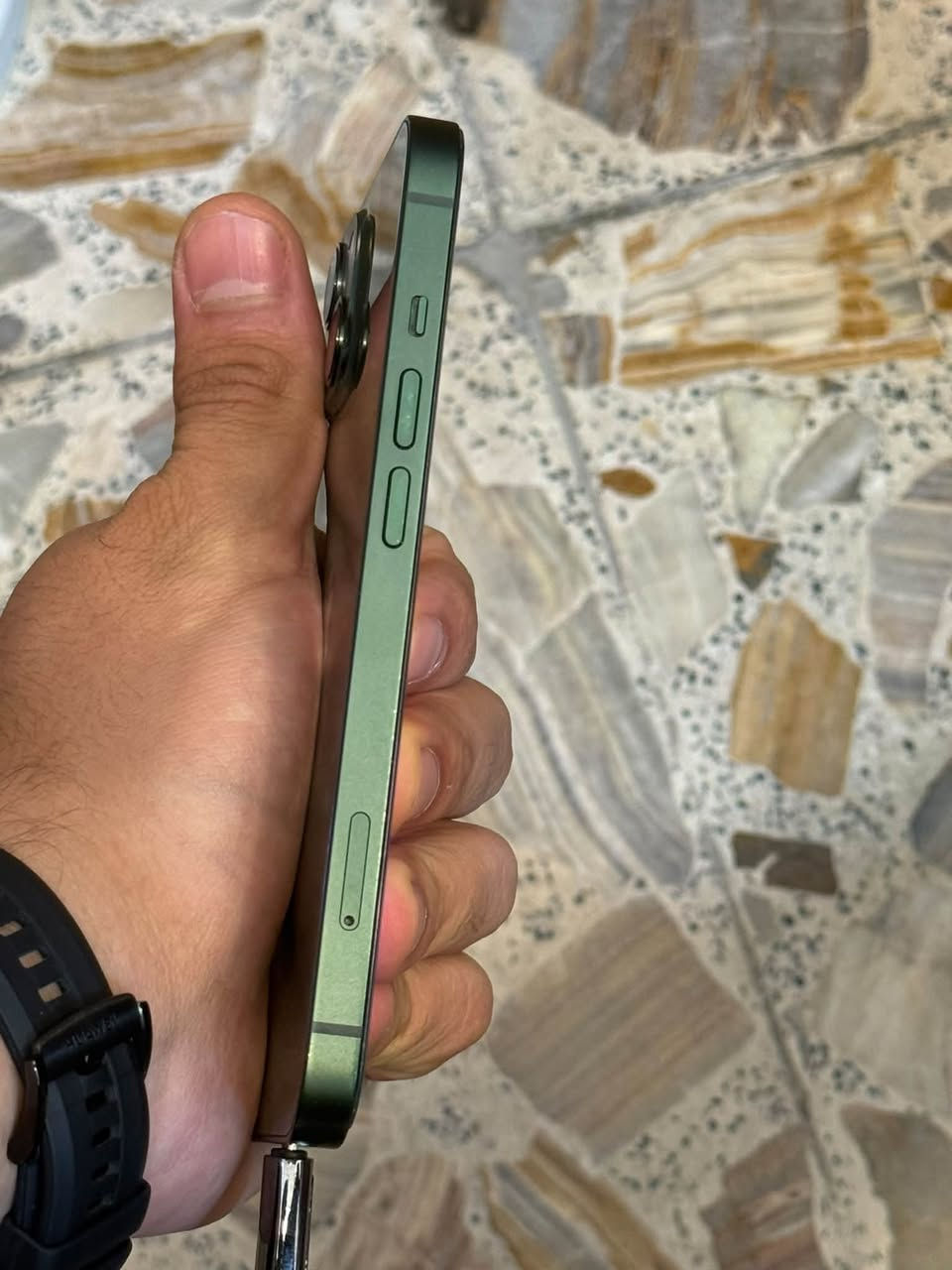 آيفون ١٣ • ١٢٨ • بطارية ٨٤