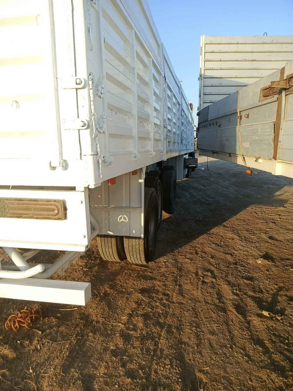 عربانه لبيع حداده جرف شاصي سيكام عبار طول ١٣٨٠ اربع دنكير مربع ١٣ شريط سبرنك جديد رابع جوبلس عنوان بابل نيل ***********
