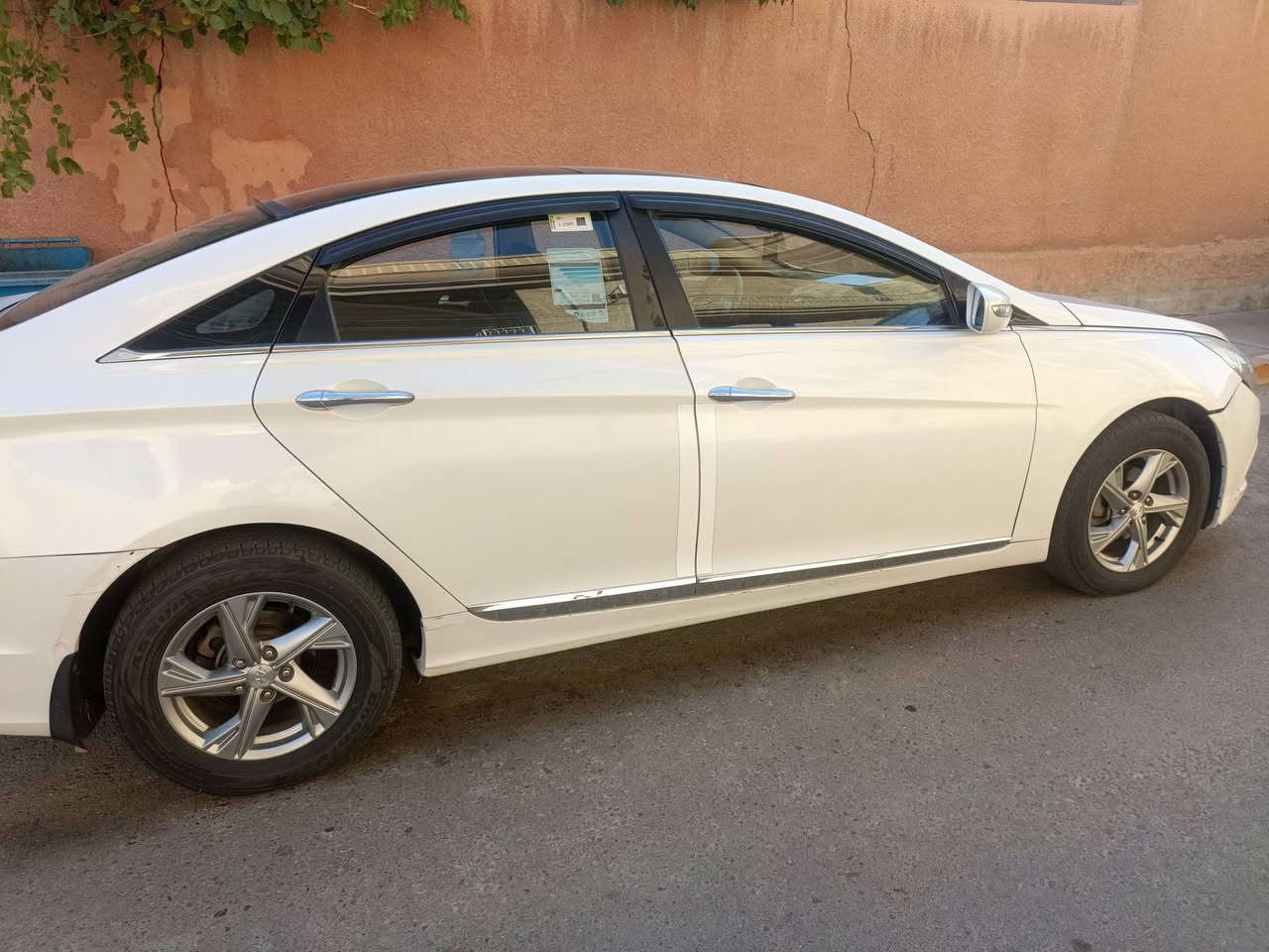 السلام عليكم متاح سوناتا خليجي 2011 باسمي بانوراما حساحسات خلفيه شاشه ويل كب جديد السعر 110 دفتر وعشره وبيها مجال وإذا أكو مراوس بسيارة حديثه المكان الفلوجة بيها بابين خلفيه صبغ بدون قطره معجون وجوه قبق البانزين شويه صبغ للاستفسار ***********
