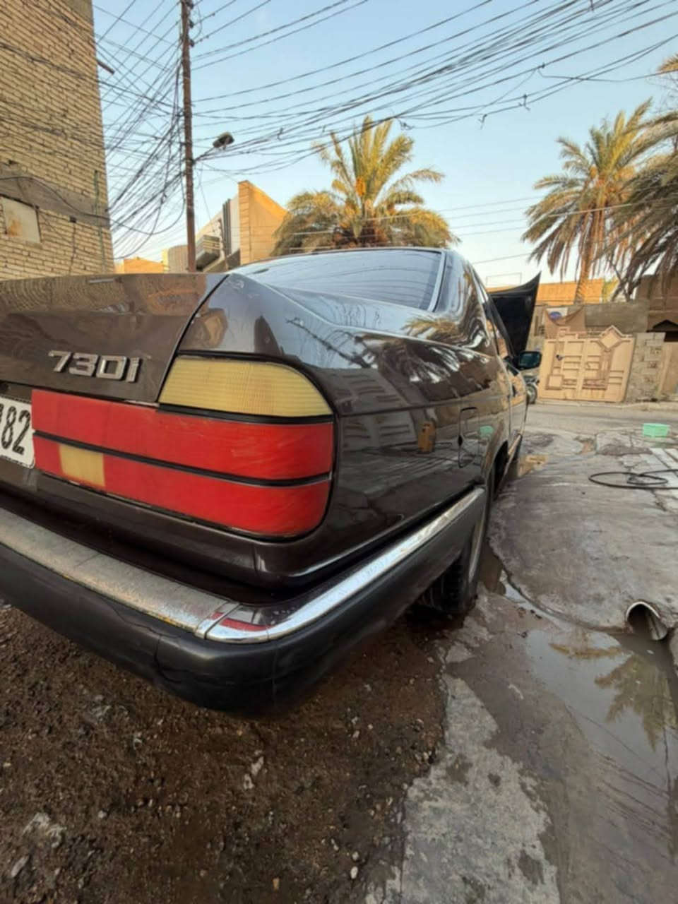 السلام عليكم #مكلف_بالنشر BMW E32
موديل 1989 730i /6 وارد ياباني
السيارة بلاديه
مكينه كير  كفاله لا تنقيص ولا تبخير
ولا حماوه ترايك وين ماتريد
كهربائيات كلها شغاله من الداخل والخارج كلها عله البلاد بوكس الفيوزات عله البلادي ولا جطل بيها
الداخل اسود جلد ميكانيكي نضافه الغرفه 60 بالميه
ويل خليه وسبير خليه زوج تأيرات خلفيه جدد بيها اماميه نص عمر
نوزلات بلكات جدد شديت الهن قبل شهرين
حداديه كامله شديت الها قبل شهرين
ملاحظة اخوان السياره تبريدها بيها مجموعه كامله فقط كمبريسر واكف تتبدل
مصبوغه عام للجماليه
رقمها بابل انكليزي باسمي
سنويه ل30 هزه جديده همين
السعر 45 قفل 40
الشراي يتصل
***********
