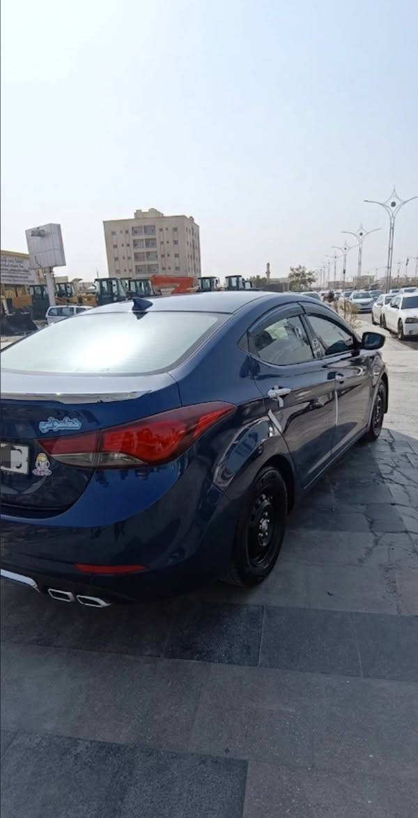 للبيع  انترا موديل 2016* 

*المواصفات:*
- *المحرك*: 1800cc 
- *التخم*: تواير جديدة جاهزة 
- *الداخل*: تحكم ستيرن + تبريد ثلج
- *السيارة*: جاهزة كبل شغل وطلع

*الضرر:*
- *بيها تبديل*: بنيد 
- *بيها صبغ*: صفحة جاردة + شيتة 

*السعر*: اتصال
*المكان*: الناصرية 
*للاستفسار ***********
