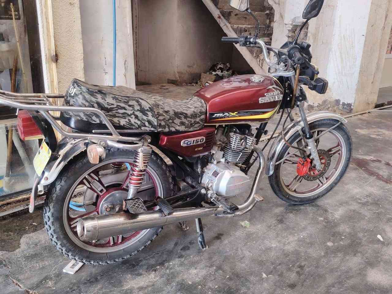 بسبب الوعود الغير صحيحه اعادت نشر ماطور سافين موديل 22 السعر430 وبي مجال قليل مفتوح بس محرك شرط لاصرف ولا بخار ونشاط فول كهربائيات كلو شغال لايت عالي ناصي بك لايت اشايل يمين يسار دبل اشاره. بريكات ثنين هورن بس السلف يدير وميشغل اتصور ظعف  باتري للاستفسار الاتصال برقم
*********** مكان الرياض
