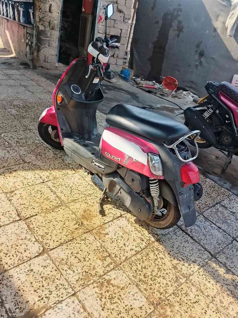 دراجه نظيفه مكينه ما مفتوحه كهربائيات كلها شغاله كفرات الاصلي ختم واحد طائرات جديده جيلاتين السعر 850 وبيها مجال
مكان ناصريه مركز قرب جامعه العين ***********
