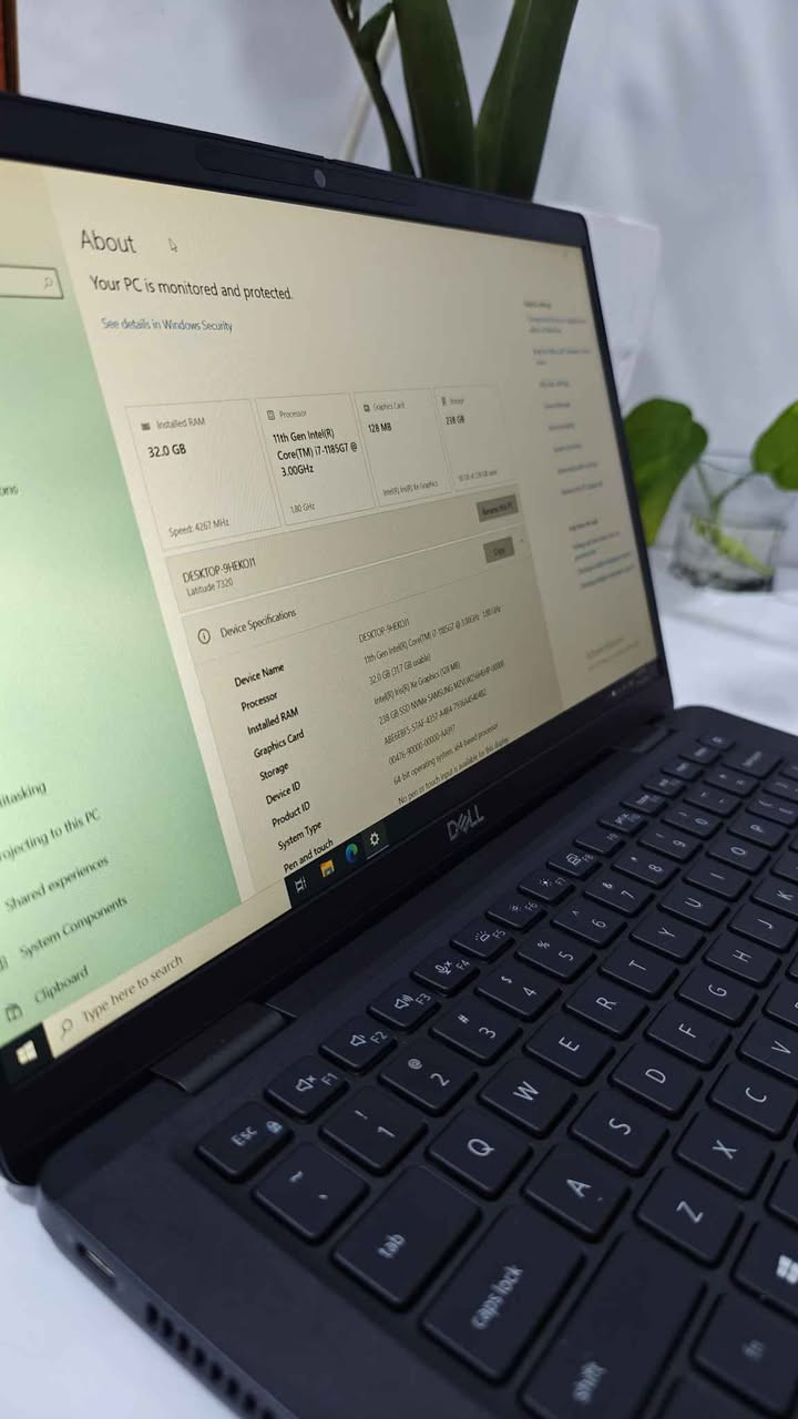 Dell Latitude 7320

* المعالج: Intel Core i7-1185G7 (الجيل الحادي عشر) .
* الذاكرة (RAM): 32GB  DDR4.
* التخزين: 256GB NVMe SSD .
* الشاشة: 13.3 بوصة بدقة FHD، ألوان رائعة ومريحة للعين أثناء العمل الطويل.
* صحة البطارية: 100٪ جديدة.
* بصمة وجه Face-ID

🔍 الحالة: مستخدم بدون بوكس
📞 للتواصل : ***********
💰 السعر: 600،000 بدون شاحن

https://t.me/epic_store2 بغداد, العراق

نص مكتوب في الصور:
- Display Windows HD Color Get a brighter and more vibrant picture for videos, games and apps that support HDR. Windows HD Color settings Scale and layout Change the size of text, apps, and other items 125% Advanced scaling settings Display resolution 1920 x 1080 (Recommended) Display orientation Landscape Rotation lock On Multiple displays Connect to a wireless display Older displays might not always connect automatically. Select Detect to try to connect to them. Detect Type here to search Display Sound Notifications & actions Focus assist Power & sleep Battery Storage Tablet Multitasking Projecting to this PC Shared experiences System Components Clipboard
- File C:/Users/Dell/battery-report.html Battery report COMPUTER NAME DESKTOP-9HEKOJI SYSTEM PRODUCT NAME Dell Inc. Latitude 7320 BIOS 1.51.0 05/26/2026 OS BUILD 19041.1.amd64fre.vb_release. 191206-1406 PLATFORM ROLE Mobile CONNECTED STANDBY Supported REPORT TIME 2026-09-11 22:09:40 Installed batteries Information about each currently installed battery NAME BATTERY 1 DELL TN2GYIB MANUFACTURER SMP SERIAL NUMBER 65108 CHEMISTRY LION DESIGN CAPACITY 54,006 mWh FULL CHARGE CAPACITY 54,006 mWh CYCLE COUNT