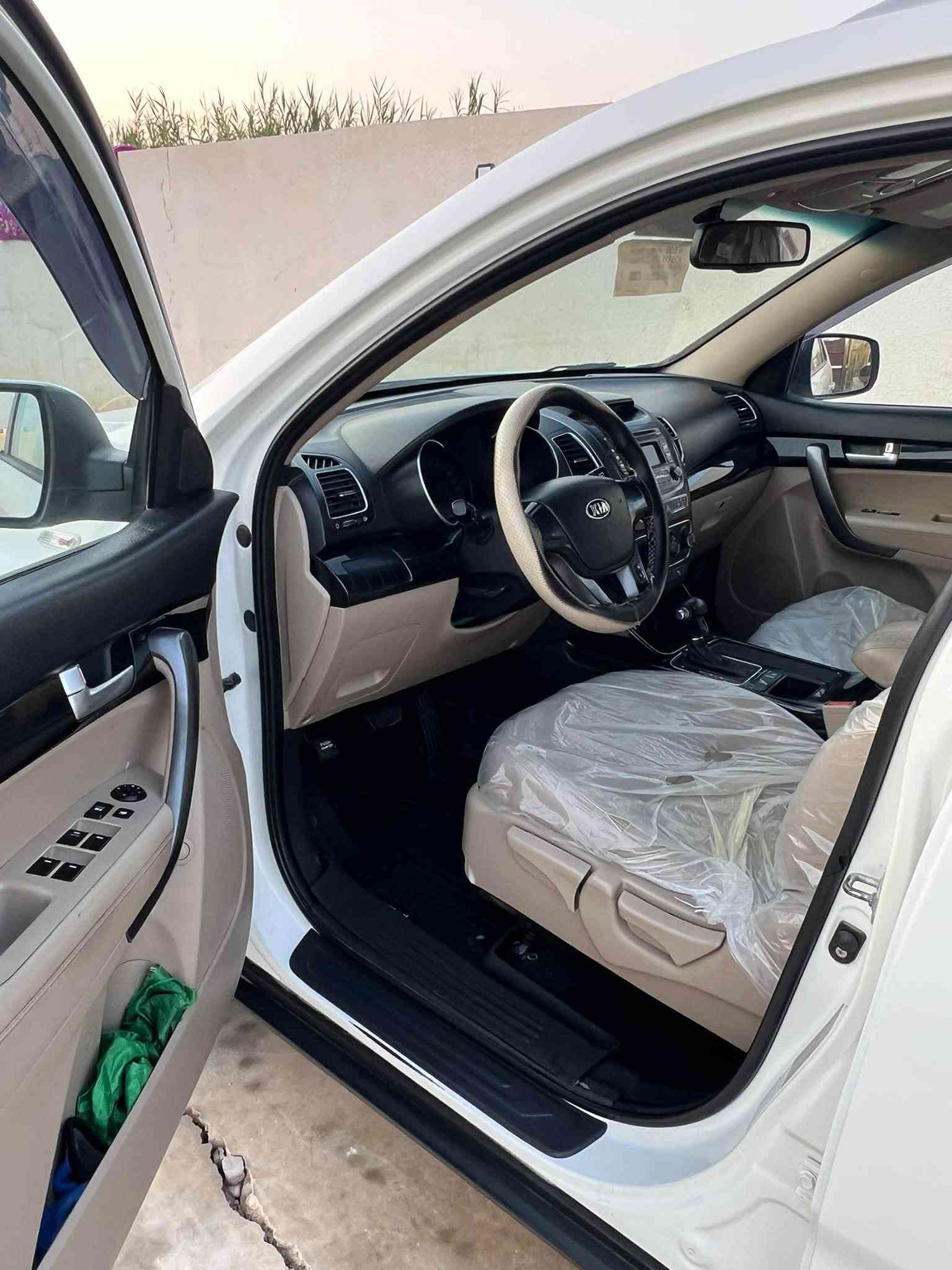 سلام عليكم سورنتو  2014. بغداد
مكفوله  محرك 24000دوش مامفتوح 
ثلاث قطع تبريد   7 راكب  مكان واسط العزيزيه 
ماشية 177             بسمي.  ***********
سعر 150$
