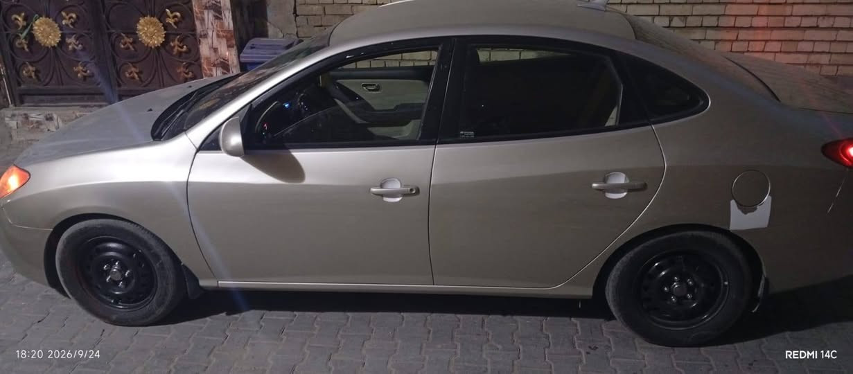 هيونداي النترا موديل 2010 رقم بغداد خصوصي مكينه 2000 سياره مبدل 4 قطع مصبوغه حزام مكينه نضيفه دواخل نضيفه تخم تايرات جديد صدر جديد 
سعر السياره 90 ورقه وبيها مجال.
 الرقم  : ***********

نص مكتوب في الصور:
- 18:32 2026/9/2 REDMI 14C
- 0:46 2026/9/19 REDMI 14C
- 15:36 2026/9/22 REDMI 14C
- 18:24 2026/9/3 REDMI 14C
- 18:20 2026/9/24 REDMI 14C
- 18:16 2026/9/24 REDMI 14C
