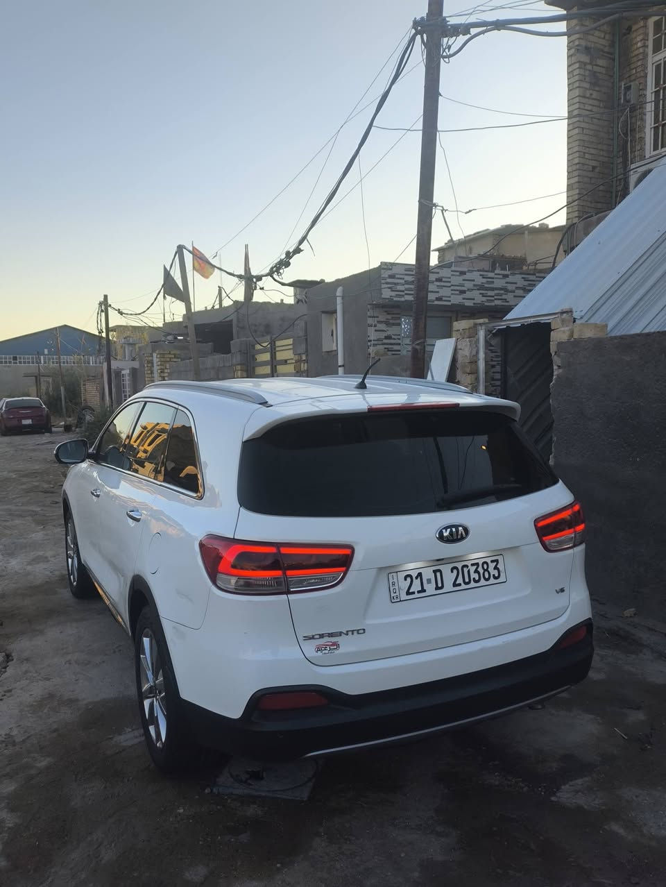 🔥 للبيع كيا سورينتو V6 خليجي 🔥
🚘 كيا سورينتو V6 📅 الموديل: 2018 🌍 خليجي ⚙️ مكينة 3.3 V6 دوش 🔄 گير أوتوماتيك
مكينة V6 سعة 3.3 دوش
گير أوتوماتيك
خليجي
7 ركاب
كرسي السائق كهربائي
تحكمات بالمقود
شاشة وسطية
تكييف
فتحات تكييف للصف الثاني والثالث
حساسات أمامية وخلفية
كاميرا خلفية
تشغيل بصمة / زر تشغيل
دخول ذكي
مصابيح بروجيكتر
مصابيح ضباب
جنوط ألمنيوم
داخلية بيج أنيقة
صف ثاني قابل للطي والتحريك
سيارة عائلية واسعة ومريحة
(قطعه وحده صبغ جاملغ امامي) 
🔥 السعر: 176 ورقة 🔥
📍 واسـط – الكوت – الكوت الجديدة
📞 ***********
للجادين فقط، والله يرزق الجميع 🤲🏻
