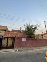 بيت للبيع او للايجار 250م الواجهه 5,12م طابقين الطابق الاول يحتوي على ...
