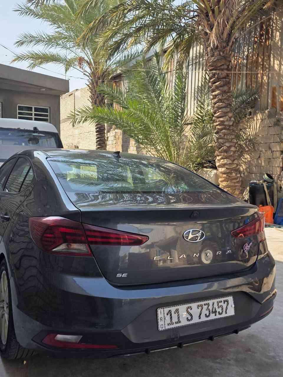 إلنترا موديل 20 فقط بارد جاملغ وبنيد موضحة بسونار مكاني بغداد 130 وبيها مجال
***********
