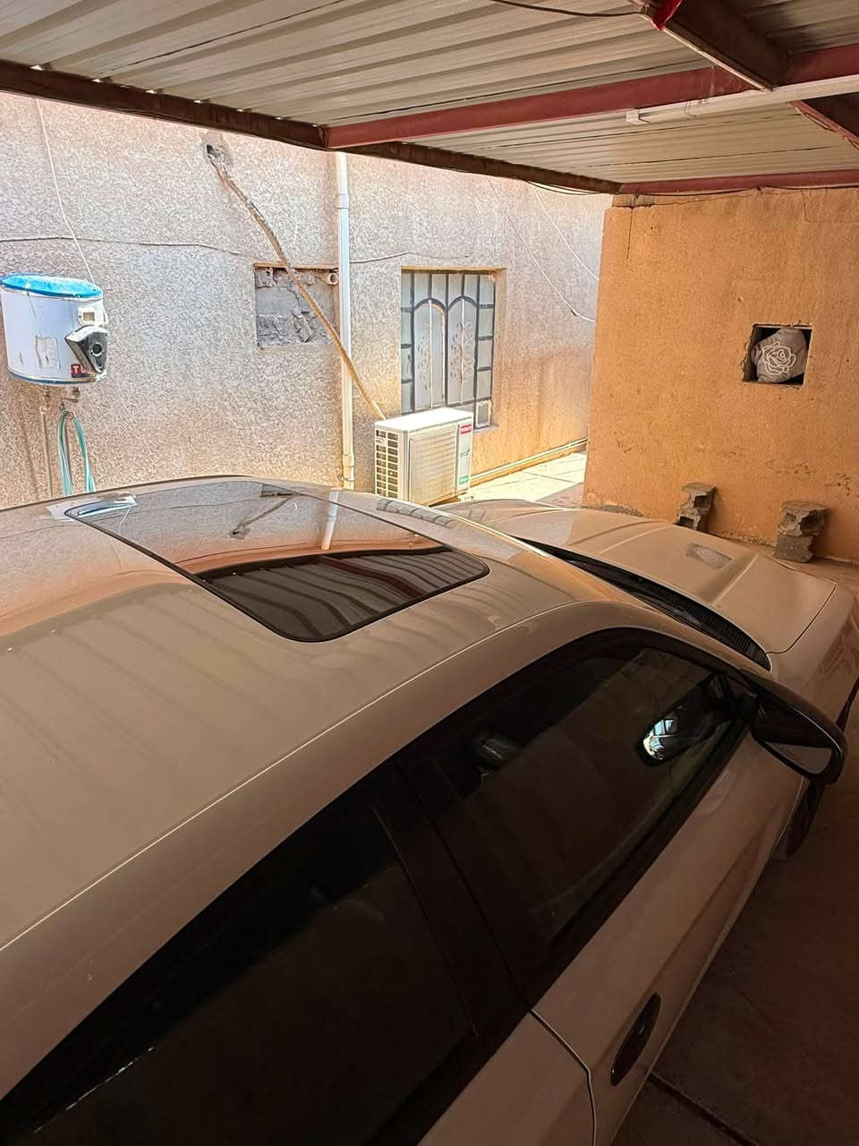 🔥 للبيع دودج جارجر SXT Plus – موديل 2021 🔥
▫️ الفئة: SXT Plus
▫️ الموديل: 2021
▫️ اللون: أبيض 🤍
▫️ الممشى: 75 ألف ميل
▫️ السنوية: أربيل – رقم جديد
▫️ مكان السيارة: تكريت
▫️ الحادث: طختين فقط، جاملغين صبغ بدون دواخل
▫️ البجم: كبس
▫️ السعر: 240 ورقة 💵 — بيها مجال بسيط للجاد

✨ المواصفات:
• سلايت
• كشنات كهرباء أمامية اثنين
• كشنات تدفئة وتبريد
• كشن حضن
• جلد بلاد أصلي
• هيتر كشنات خلفية
• ستيرن هيتر 🔥
• حساسات خلفية
• تشغيل عن بُعد
• شاشة + Apple CarPlay
• LED إنارة بالأكواب والأبواب، بلاد
• SXT Plus كاملة المواصفات

📍 السيارة موجودة في تكريت
🔍 الفحص مفتوح بأي مكان يختاره المشتري
💰 240 ورقة، مجال بسيط 
رقم هاتف ***********
