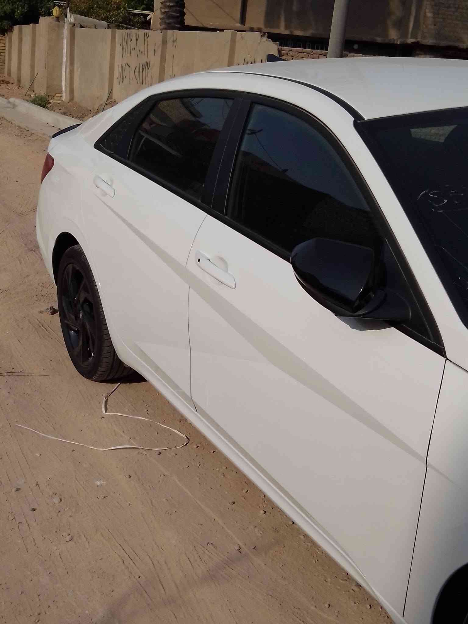 للبيع هونداي الانترا موديل 26بدون رقم منفيس بسمي تترقم كلشي مكانه بابل 150مجال قليل ***********مكلف بل نشر هاذا رقم صاحب السياره خابره وتدلل بي واتساب الرقم
