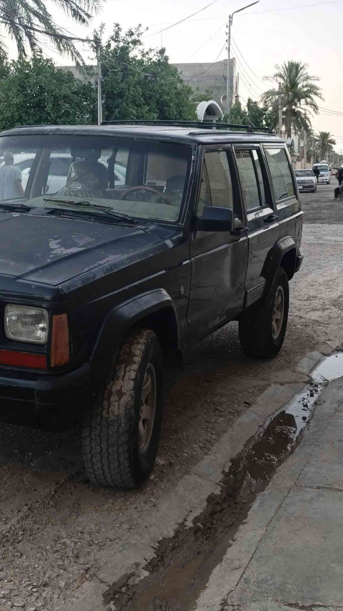 السلام عليكم جيب شيروكي موديل 90 سنويه 31 مشروع وطني رقم بغداد سياره يرادله ترتيب ابيعك كوم حديد مداور او وكاله فقط حتى من تجي لا تكلي هاي نقص وهاي نقص مكينه وكير بلاد 6v اوتو ***********
