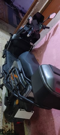 شحن • ٦ بطاريات • تمشي ٧٥