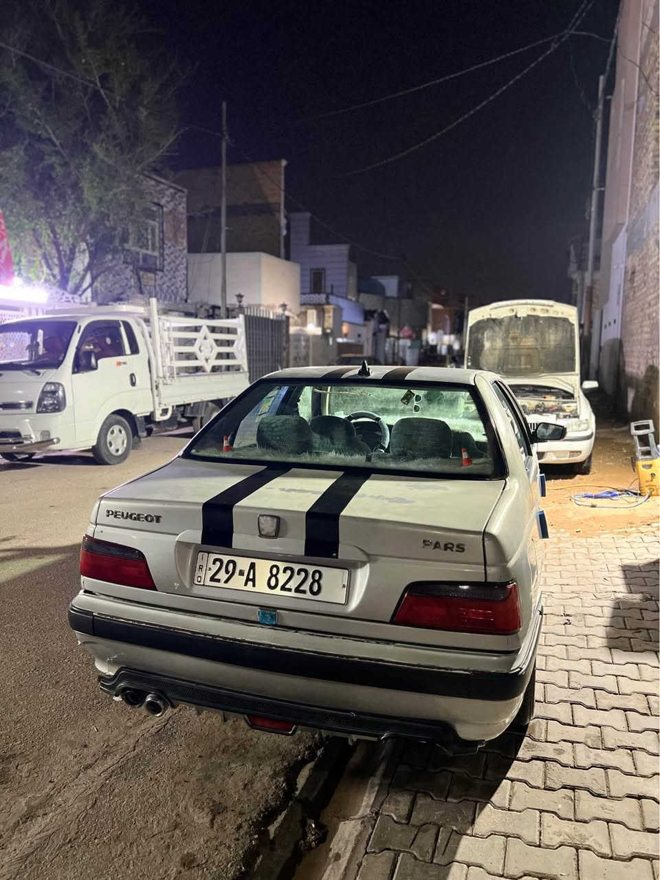 بيجو بارص رصاصي
موديل ١٢ 
سنوية باسمي مشروع وطني ل٢٠٢٧
رقم انكليزي
مكينه وكير فول
حدادية ٨٠٪؜
كهربائيات شغالة
تخم تاير
ضربة بالجنطة بس
٤٠ وبيها مجال بسيط

راعي السيارة *********** النجف, العراق
