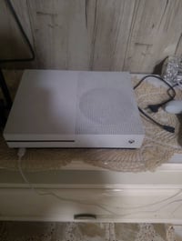 اكس بوكس ون اس للبيع  للاستفسار على رقم الواتساب  07756750640