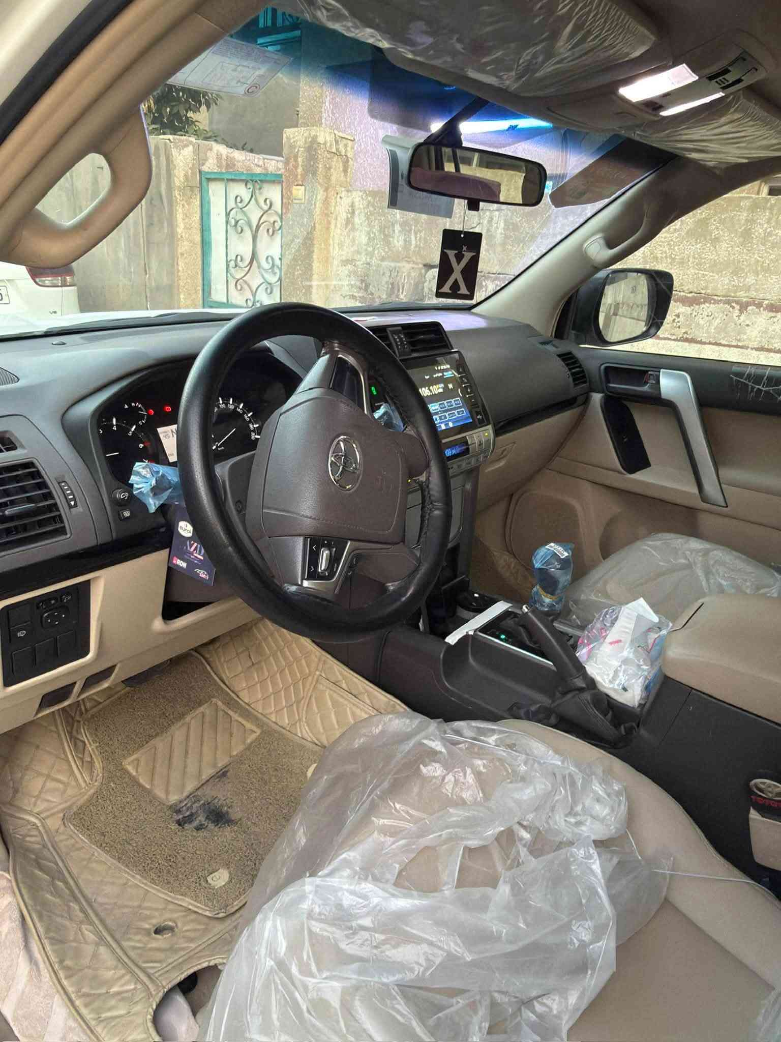 برادو 2023  TXS خليجي ساز ماشية 56 الف مكفولة كفاله عامه رقم اربيل بأسمي هزة سنوية رقم جديد فول مواصفات وجديدة جداً بدون اي نقص دبل تانكي  السيارة مكانها بغداد السيدية السعر 460 وبيها مجال بسيط للأستفسار *********** السونار مرفق بالصور
