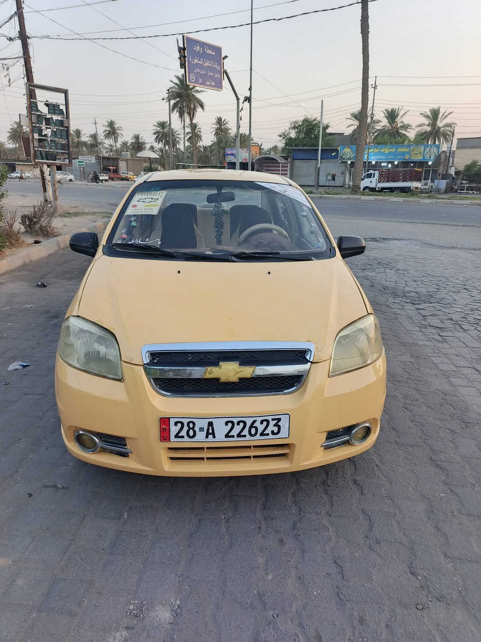 السلام عليكم افيو للبيع ١٠ خليجي كير عادي رقم نجف نكليزي  مصفره هيه وغرامات سنويا لل٣١مكفوله وجاهزة من كلشي كيرو محرك وحداديه وكهربايات وتخم تايركله جديد السعر ٤٨ المكان الدوانيه غماس للستفسار على رقم *********** واتساب
