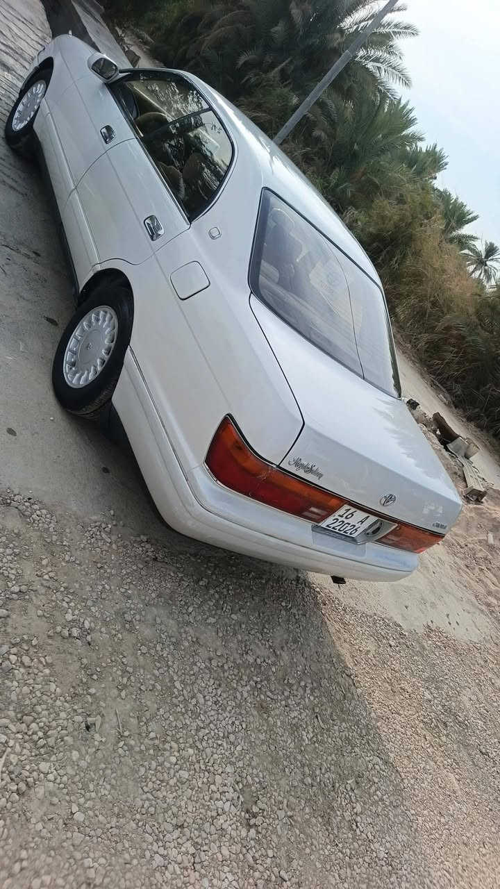 السلام عليكم كراون بطه منفصل موديل 1993كفاله من كص وعيب شرعي واصوليات فقط جاملغ خلفي صبغ والباقي كفاله رقم قادسيه سنويه لا 30تصقط شرط الاتحويل مكينه كير فول سعر 55 وبيهه مجال الاتصال ***********
