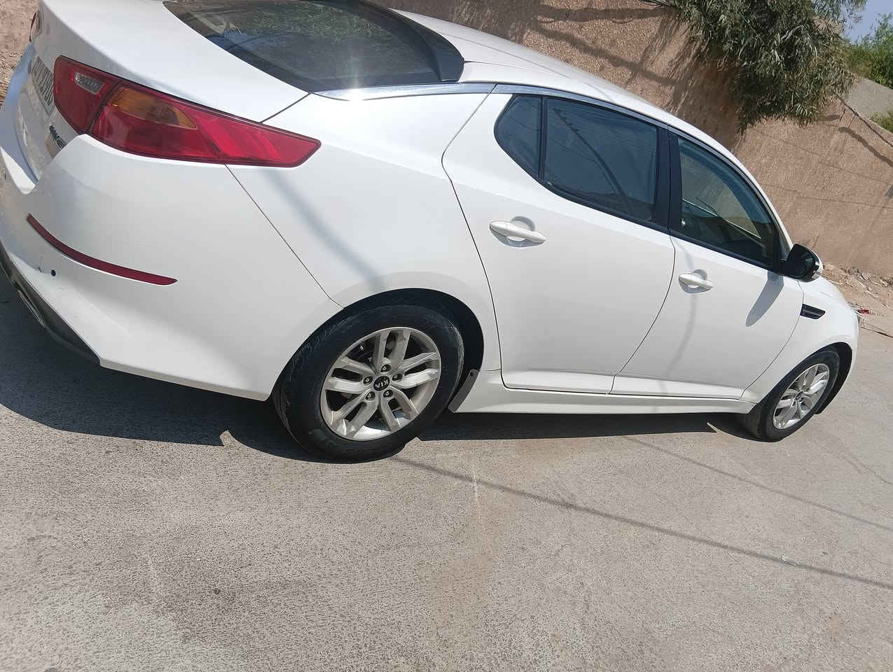 سلام عليكم شباب كيا اوبتيما 16خليجي بسمي تحويل شوكت ميعجبك مشروع وطني وين ميجبك احولك بيه البنيد مفتوح بس مبدل مصبوغ الله العالم المكينه وكير وحداديه وتاير وتبريد كفاله شرط سبيره مانازل  مكان السياره الناصريه غراف رقم الهاتف ***********     /***********
