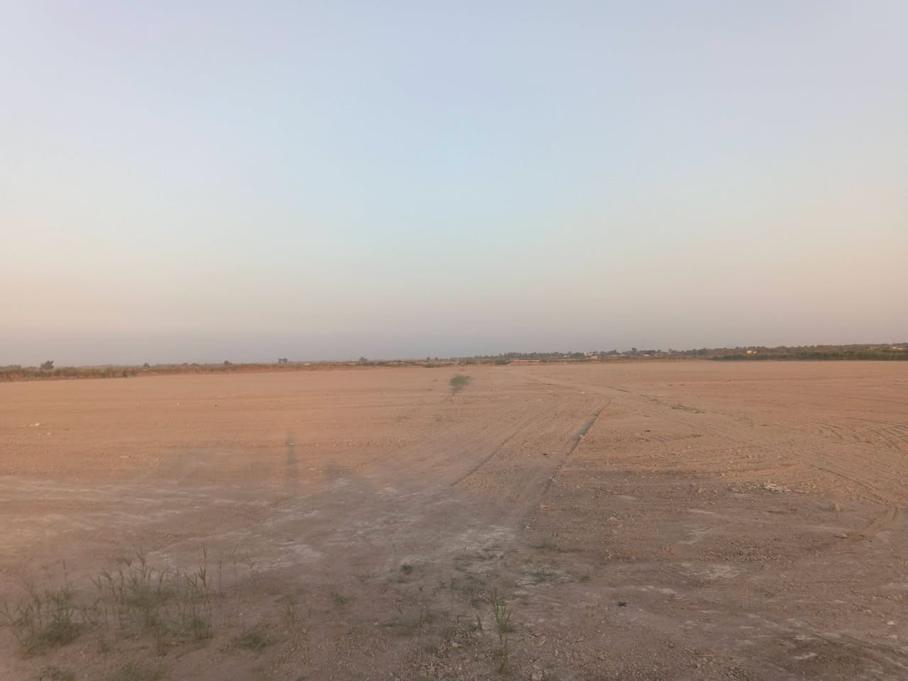 سلام عليكم قطعه ارض المساحه 40دونم طابو زراعي سند25✨🚩للبيع
سند مستقبل ✨🌷

العنوان طريق السده محاويل منطقه الناصريه خلف جامع الرسول 

الخدمات كلها متوفره بيها ✨🚩

تنباع كلها شلع 

مي سقي متوفر بيها سيح ✨🚩

باقي التفاصيل اتصل 📞📞

***********
