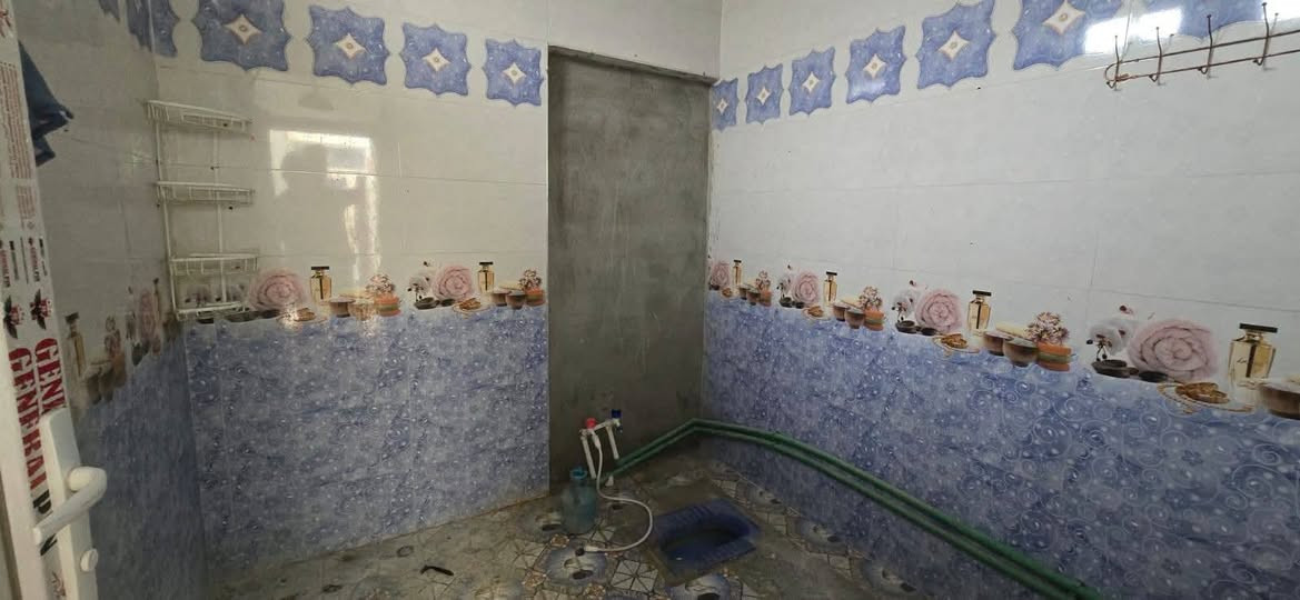 بيت للرهان ب 15 مليون النجف حي ميسان مساحة البيت 75 متر يتكون من غرفتين ومطبخ وصحيات كبيرة
قطاع 23 قرب شارع الكيات للاستفسار الاتصال *********** 
#بيت_للبيع
#عقار_للبيع
#عقارات_الكوفة
#الكوفة
#بيت_في_الكوفة
#بيع_عقار_الكوفة
#بيت_تمليك
#فرصة_استثمار
#بيت_جاهز_للسكن
#عروض_عقارية
#بيع_مباشر
#الكوفة_عقارات
#منزل_للبيع
