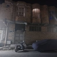 بيت للبيع • ٢ محلات • شارع السايدين