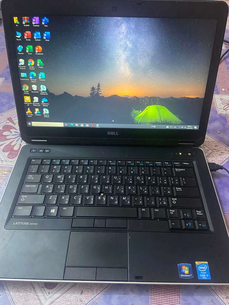 لا بتوب مستخدم
نضافة %100
اكيد القوي من Dell
Cor 7 _ G6_256ssd _ ram8 _ vga2_ 14inch 
السعر160وبيها مجال 
الرقم :***********
وتساب فقط
