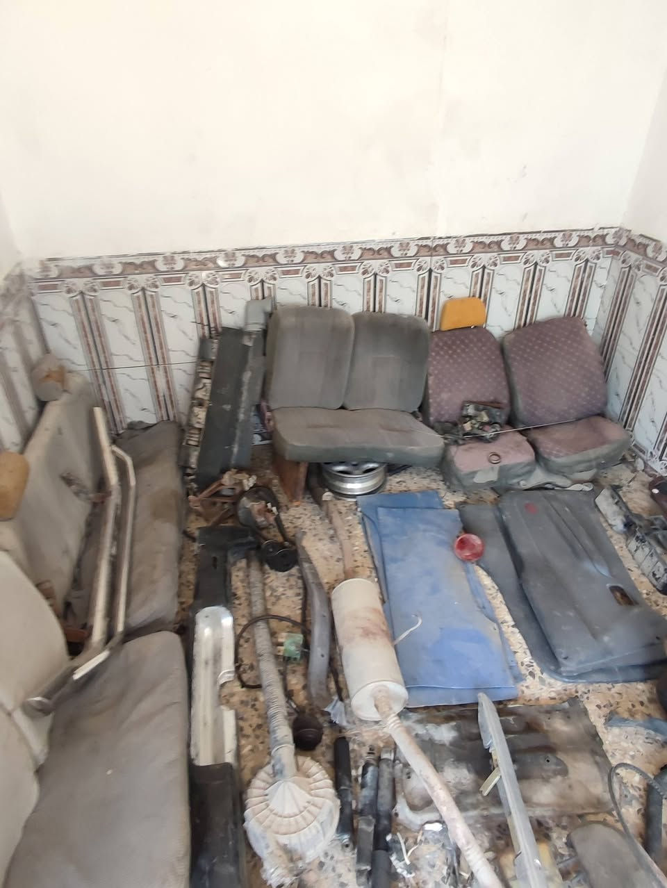 بيبان هايسه شيلات ميلاد مال فتون اغراض مال تفسيخ للبيع والمحتاز يتصل على الرقم اي حاجه بابس لايت رقم الهاتف ***********5
