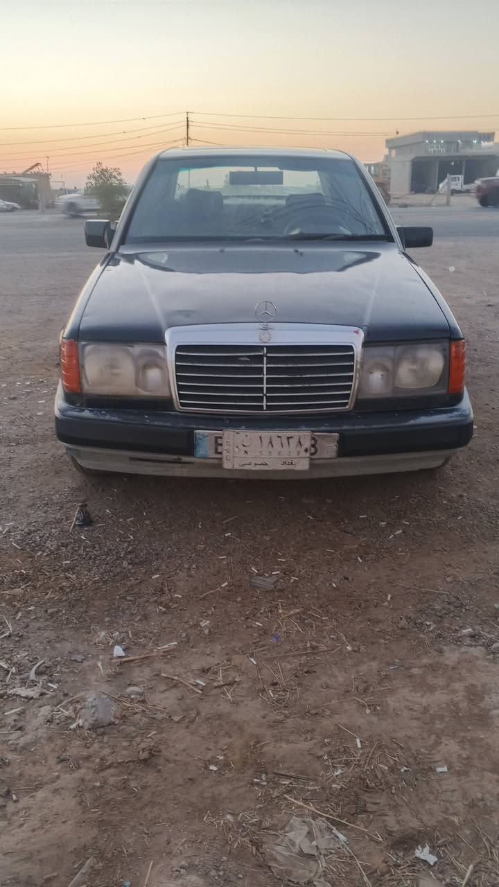السلام عليكم مرسيدس موديل 91 رقم بغداد سياره تحويل ثاني يوم السعر 35 وبيها مجال***********
