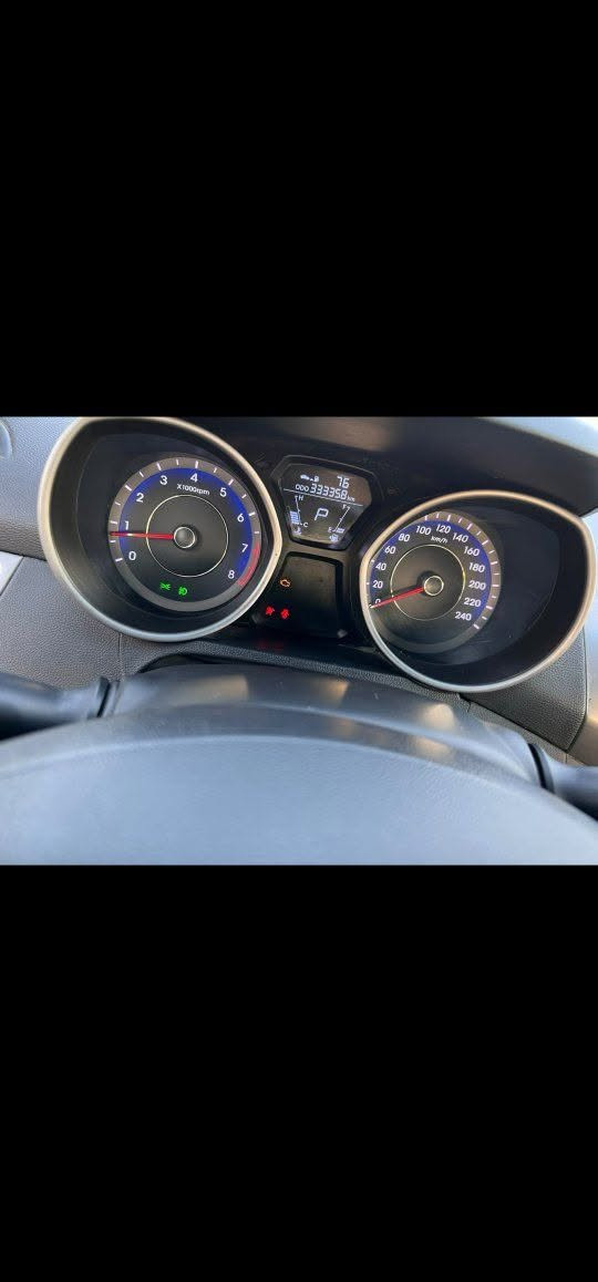 النترا ٢٠١٤ كص جنطة نظيفة كلش تبريد ثلج اطارات جديدة مكفولة كير ومحرك وحدادية السعر ٤٨ رقم متؤم شمالي للتواصل ***********
