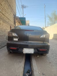 مازدا ٣ ٢٠١٠ كير مكينه كورلا حديث  سيارة بيها بعض نواقص  شغالة وتمشي غ...