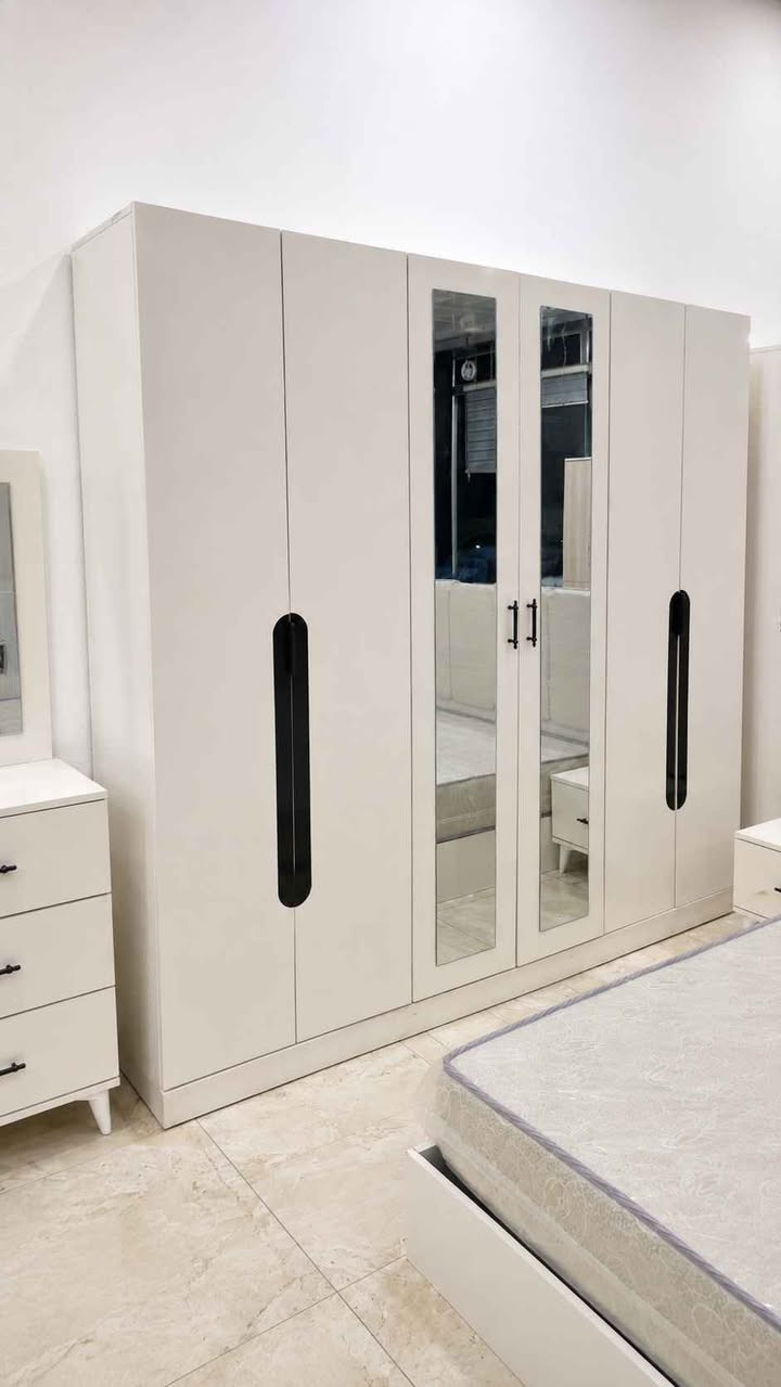 🛏️ غرفة نوم 5 قطع  جديدة بالكرتون بسعر 350 دولار فقط 
📍 معرض جودي للأثاث 
📍 العنوان: دهوك – مالطا
------------------
معرض_جودي_بدهوك
📱للاستفسار والطلب :*********** 
🪑 أثاث تركي فاخر
غرف نوم – غرف جلوس – غرف شباب – طاولات – كنتور – أسفنج عالي الجودة
✅ عروض مميزة وأسعار تنافسية
📌 ناونیشان:
⛔مالطا خاری-فرعی ئکی به ری سیناعی- به مبه ری مه دره سه (مالتاژئری)
📌 العنوان:
دهوك – مالطا القديم – أول فرع قبل صناعة تصليح السيارات – مقابل مدرسة الابتدائية
(قريب من مطعم مالطا – كونديه مالطا – خارنگه ها مالتا)
#دهوك #شعب_الصيني_ماله_حل😂😂 #اثاث_منزلي #غرفة_نوم #اثاث دهوك, العراق

نص مكتوب في الصور:
- غرفة نوم 5 قطع جديد بالكرتون بسعر 350 دولار