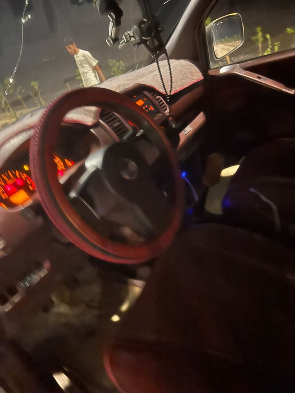 نيفارا ٢٠٠٩ • كير عادي • مكينة تنقص