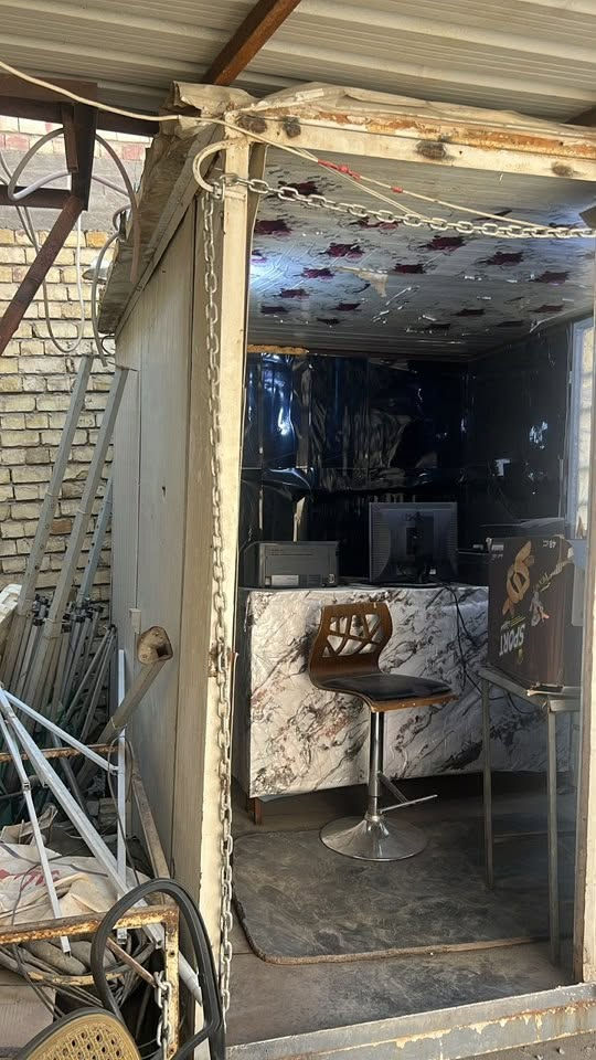 السلام عليكم
كرفان نضيف العرض ٣ والنزال ٣ ونص مبدله هيكل جديد مستعمل قليل مكاني بغداد للبيع للتواصل واتساب ***********
